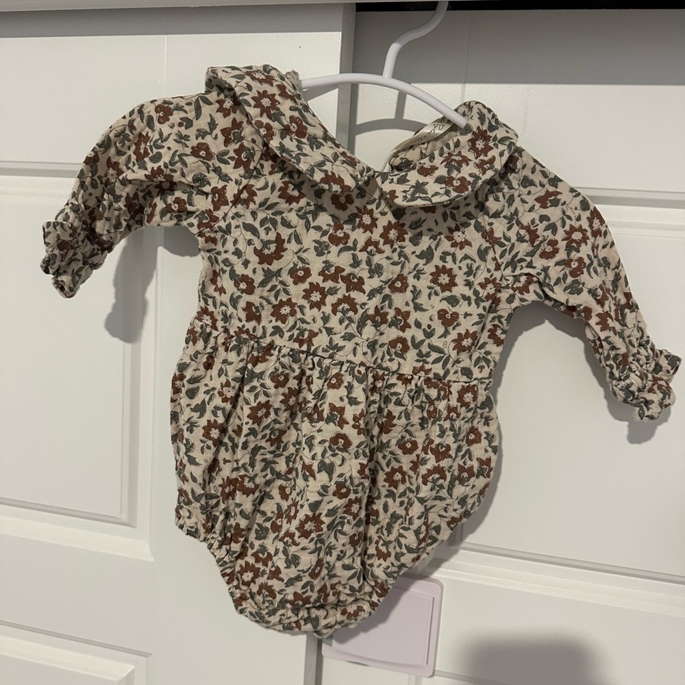 Rylee + Cru Floral Print Baby Romper